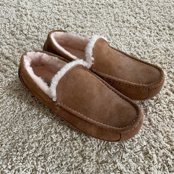 Men\'s UGG Ascot Slippers NEVER WORN main image 7